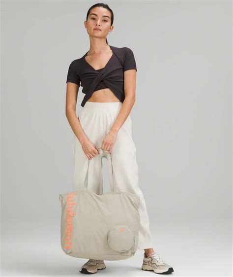 lululemon packable tote bag